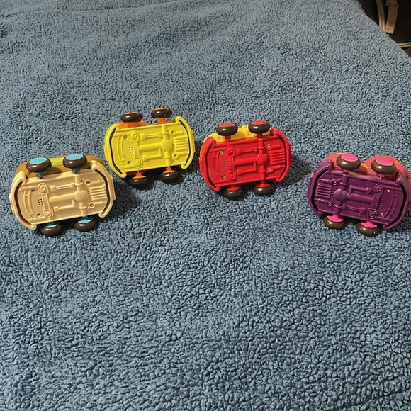 My B Toys by Toysmith Mini Pull-Back Friction Cars - Picture 6 of 6